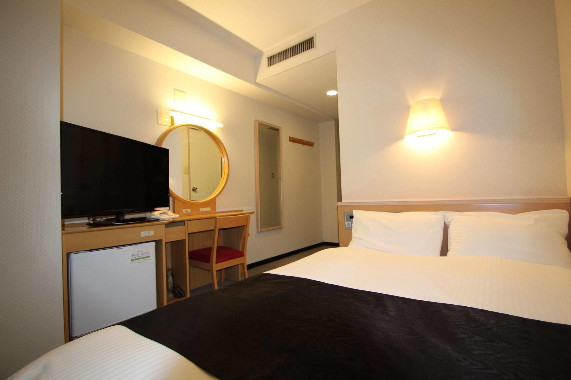 Apa Hotel Tonami Ekimae Dış mekan fotoğraf
